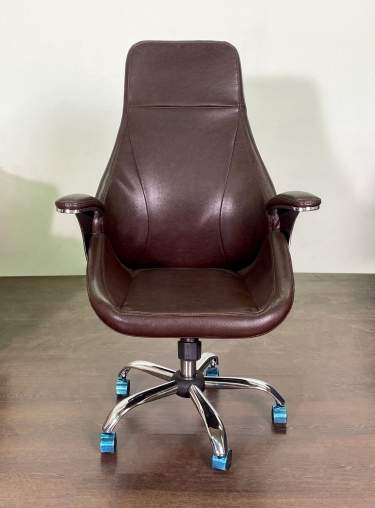 Кресло офисное Gruppo 396 Авгур с подлокотниками на пятилучье хромированном цвет коричневый