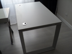 Стол рабочий на О-образном м/к Рива ONIX O.MO-SP-2.7 Белый Бриллиант