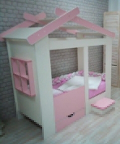 Кровать Мир мебели Теремок с ящиком и ступенькой Белая-Розовый